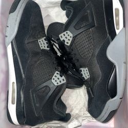 Jordan 4 Retro