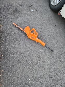 Shrub and hedge trimmer