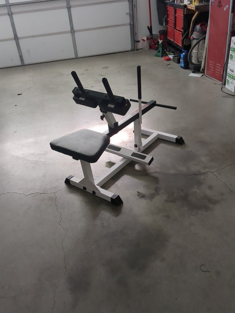 Almost New Calf Workout Machine Equipment