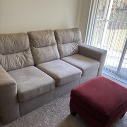 Cozy Classic Sofa, Comes with a small Futon