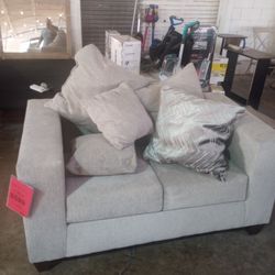 Loveseat 
