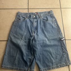 Tommy Hilfiger Size 34 Jorts 