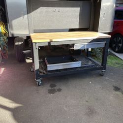 Heavy Duty  Work Bench 