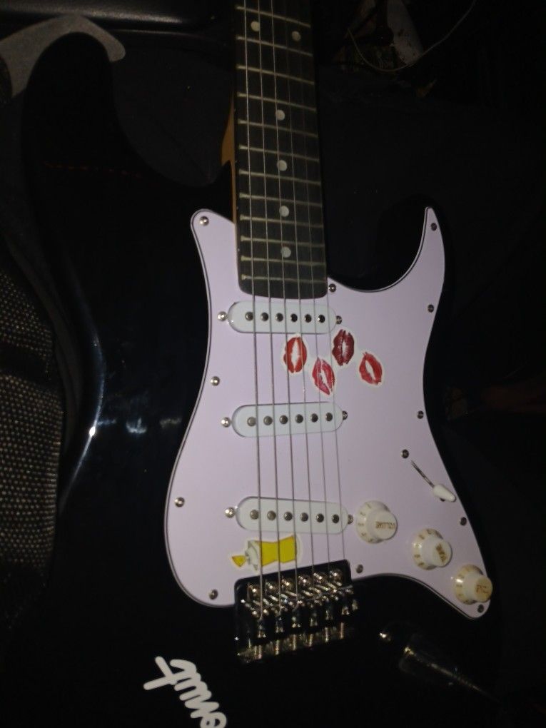 22 Fret Electric Guitar