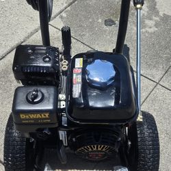 Dewalt Power Washer Gas  Motor Honda