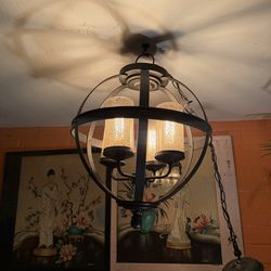 Beautiful pendant light 22 x 19