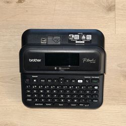 Brother P-Touch Label Maker (Bluetooth) + Extra Tapes