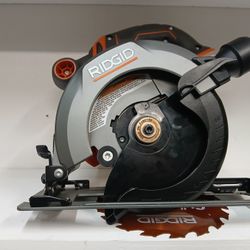 RIDGID New Sierra Circular Inalambrica 