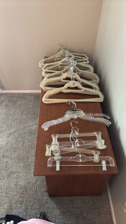 50 felt Hangers