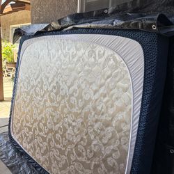 Queen mattress