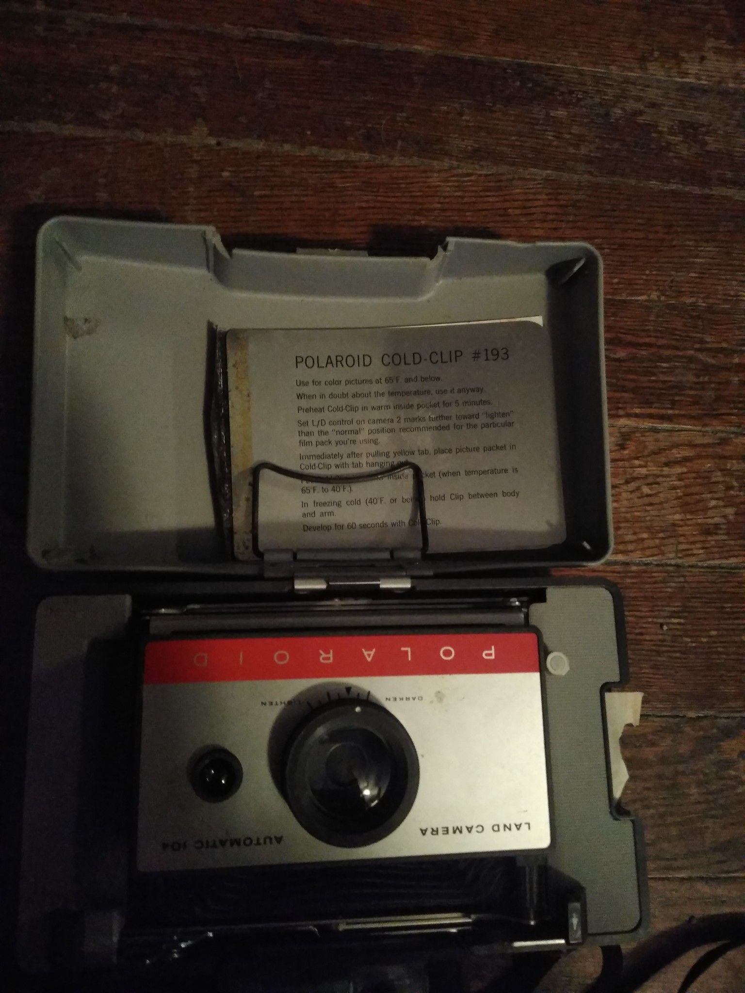 Polaroid land camera automatic 104 antique camera