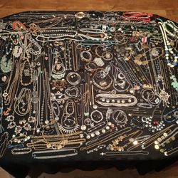 Huge Jewelry Lot 