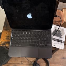 I Pad Pro 11 With Keyboard 