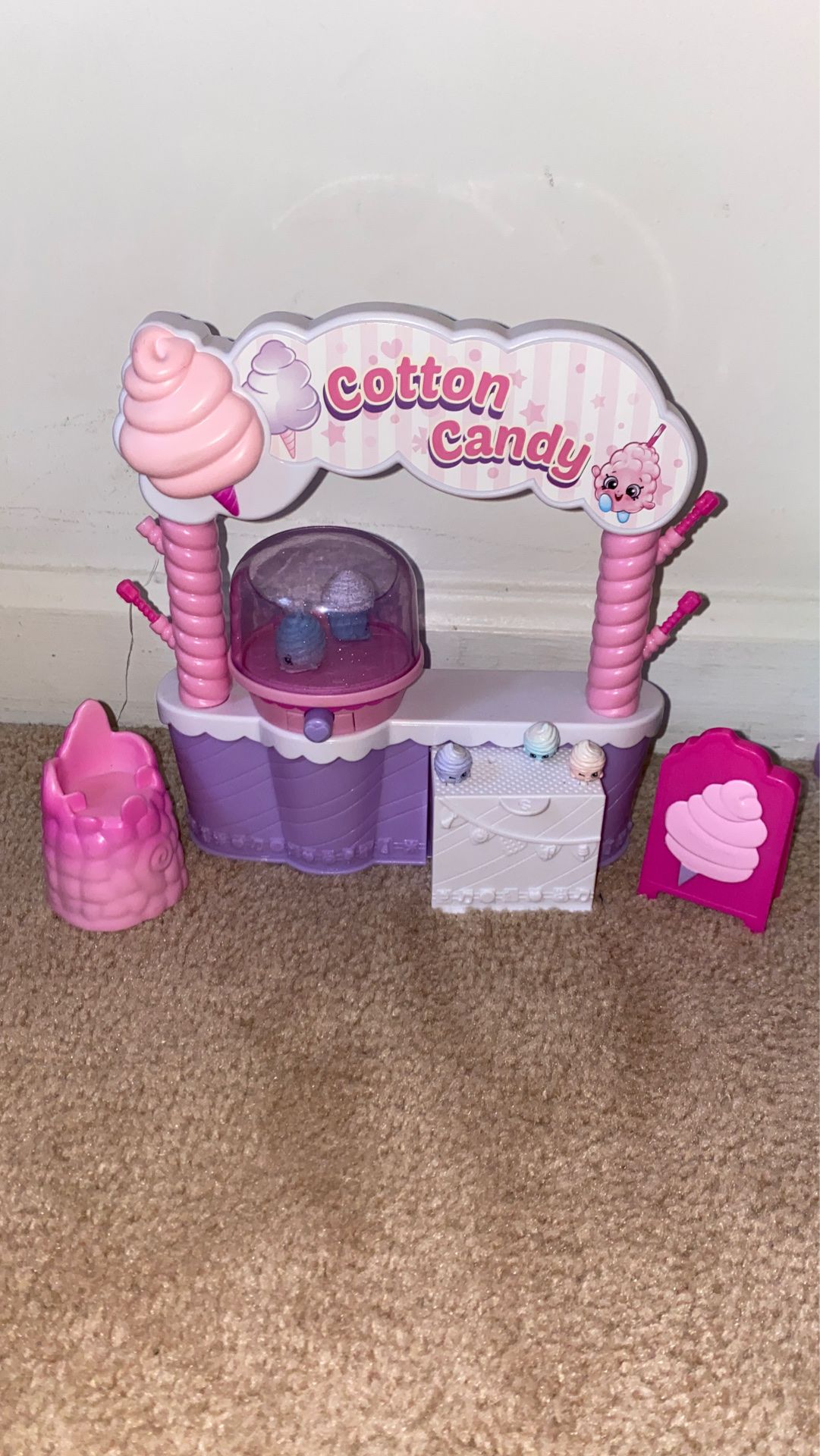 Shopkin cotton candy stand