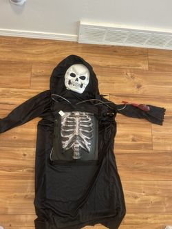 Bleeding Skeleton 12-14