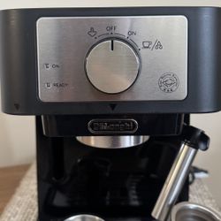 De'Longhi Stilosa Espresso Maker