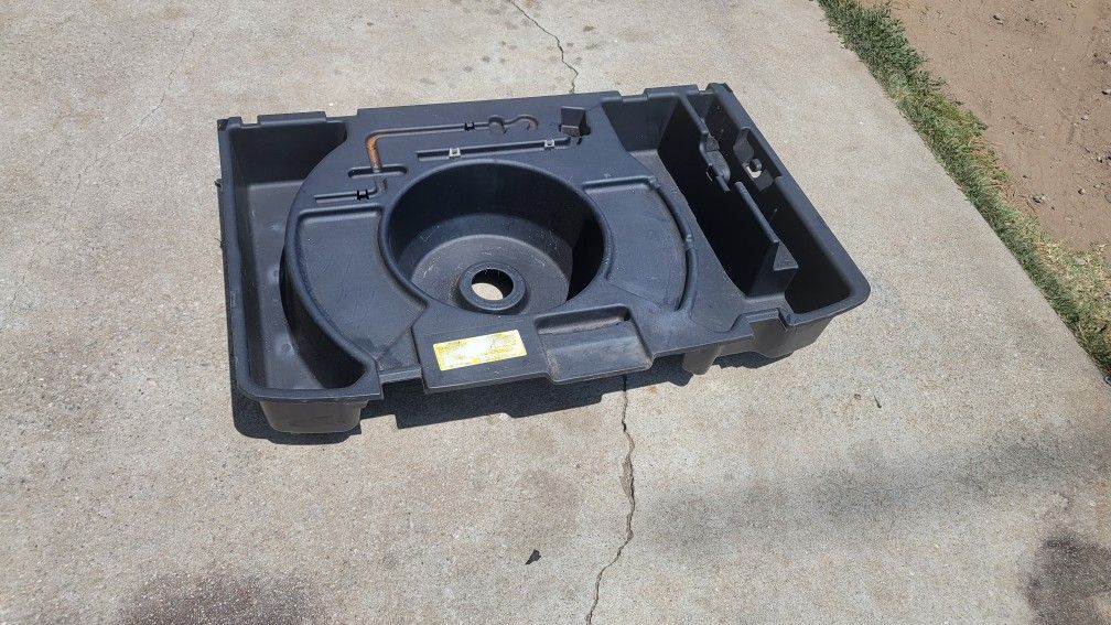 2003 Toyota Corolla Matrix CARGO SPARE TIRE HOLDER STORAGE CONTAINER