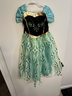 Halloween Princess 5/6 $8 New 