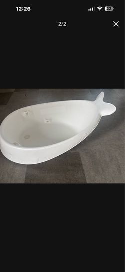 Baby bath tub