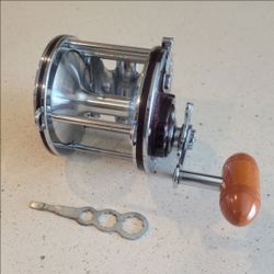 Vintage Penn Senator 4/0 Special 113H Big Game Saltwater Reel w/ Bakelite Knob