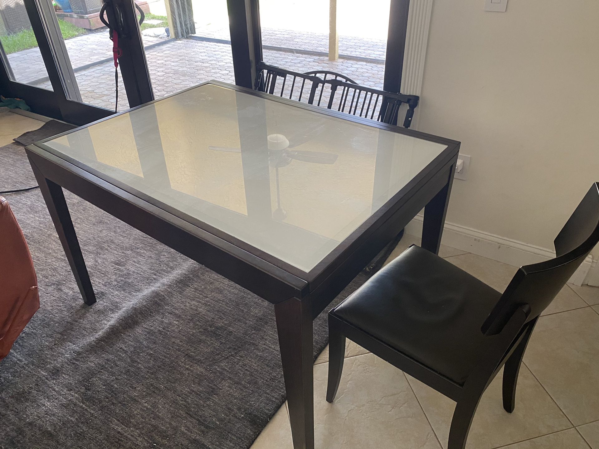 Expandable dining or kitchen table- glass