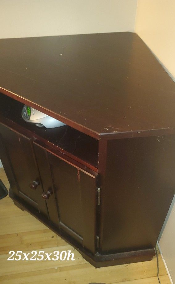Corner Table Shelf