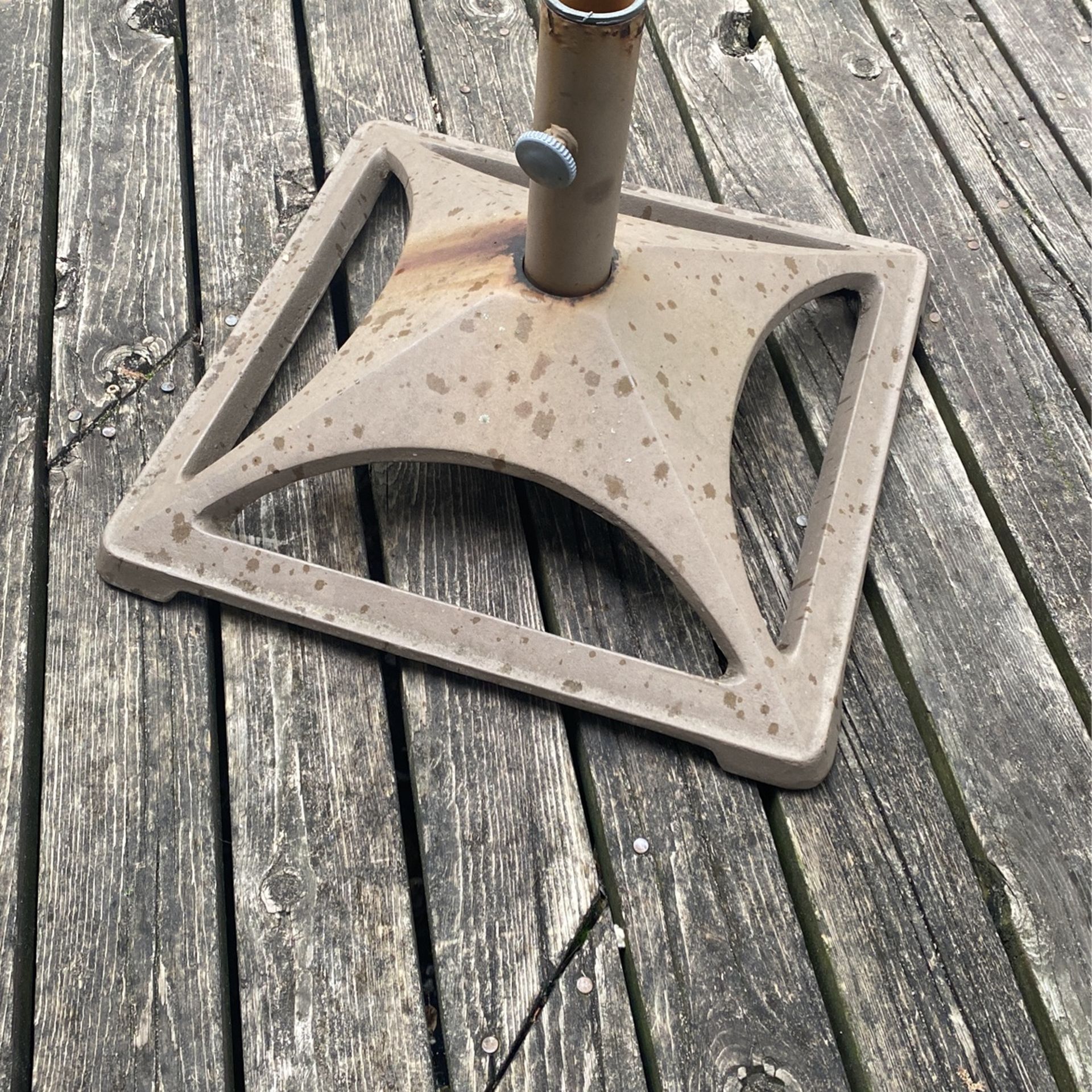 Metal Patio Umbrella Holder