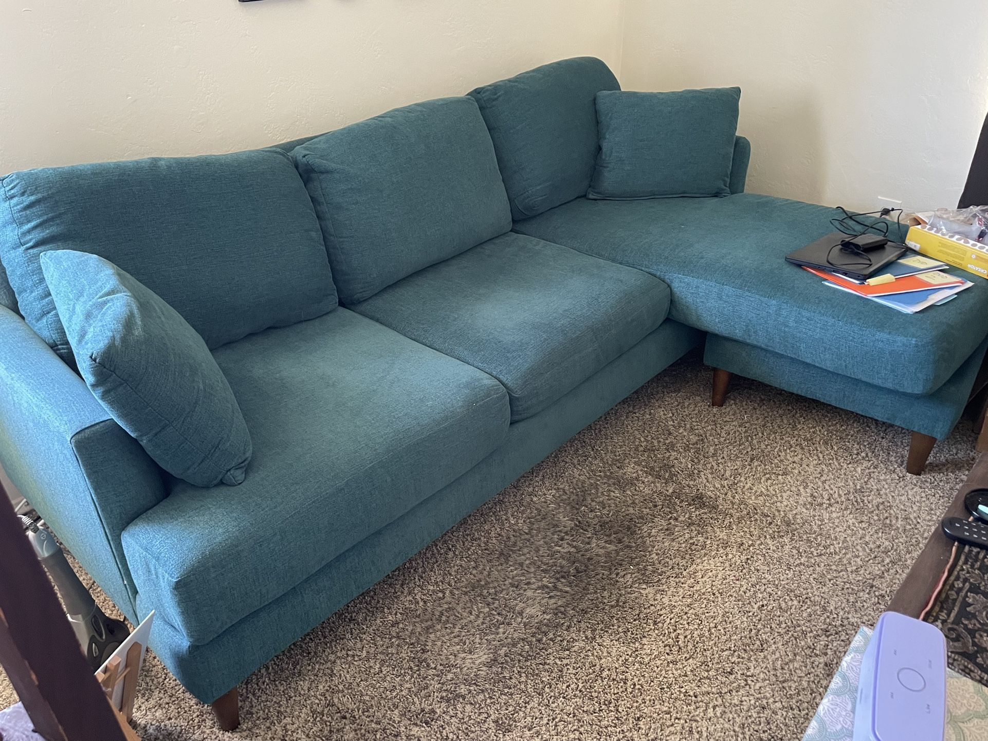 Couch With chaise