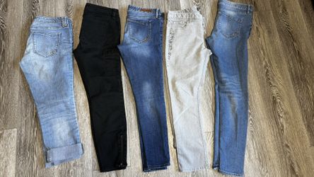 Women’s Jeans From Express Size  9, In Good Condition 