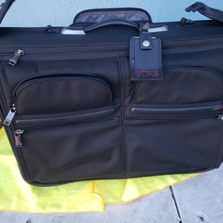 Tumi Rolling Garment Bag Suitcase Model Black 22" Wheeled for in Los Angeles, CA - OfferUp