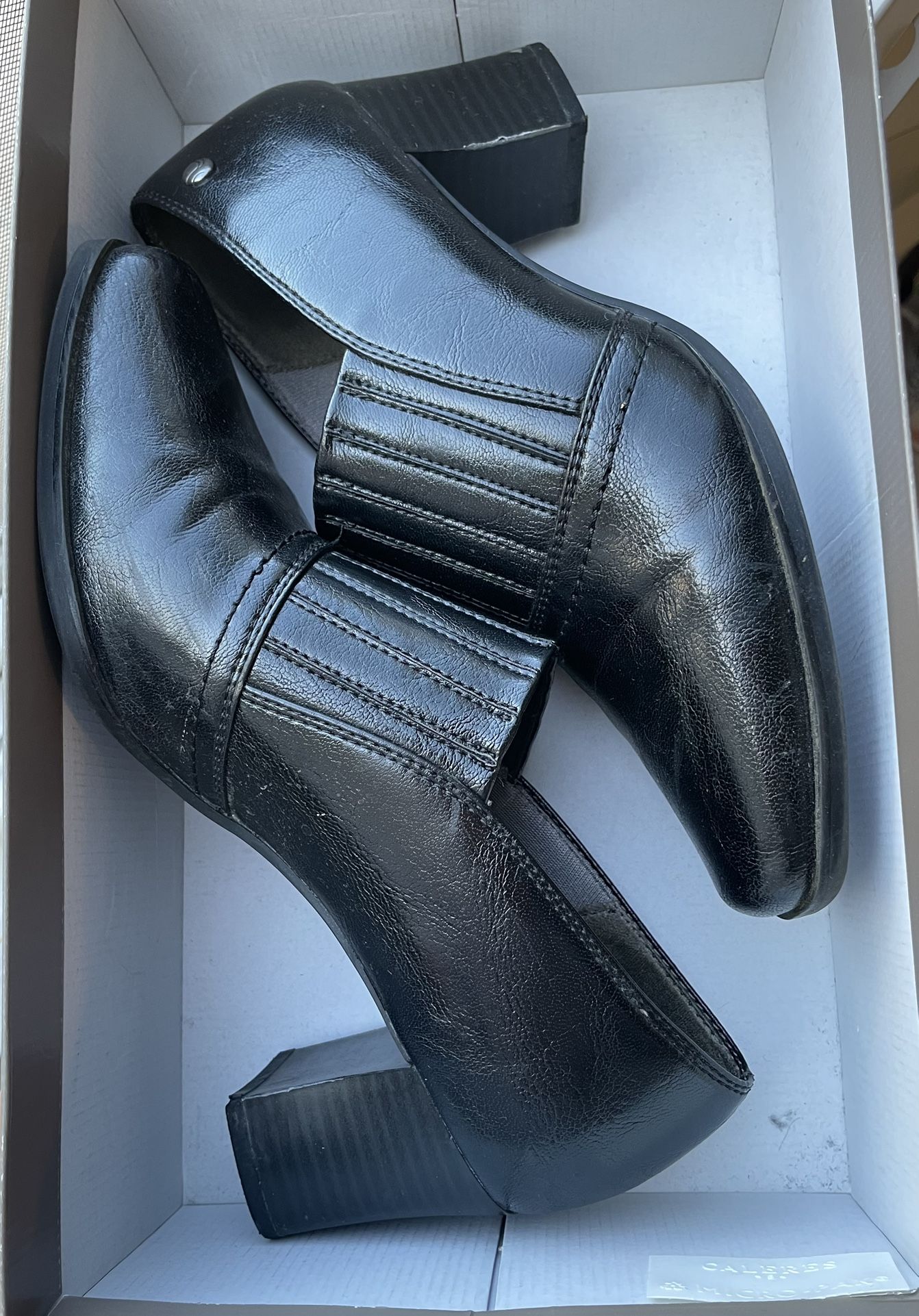 Black Closed Toe Heels