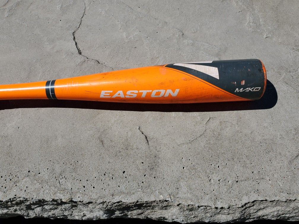 Youth Baseball/ Teeball Bat/ Easton MAKO/Preowned