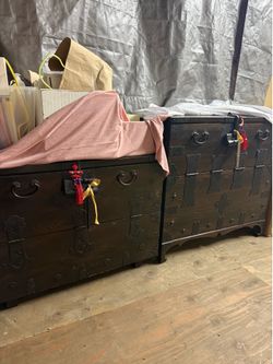 Antique Korean dresser