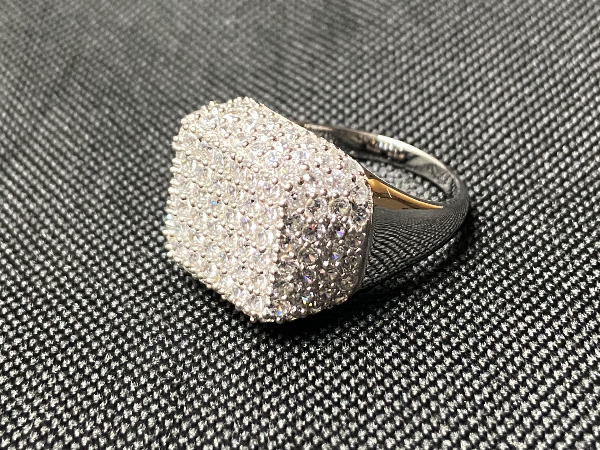 SUGAR CUBE Ring