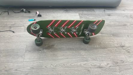 Power patella . Bones cruiser no wheels