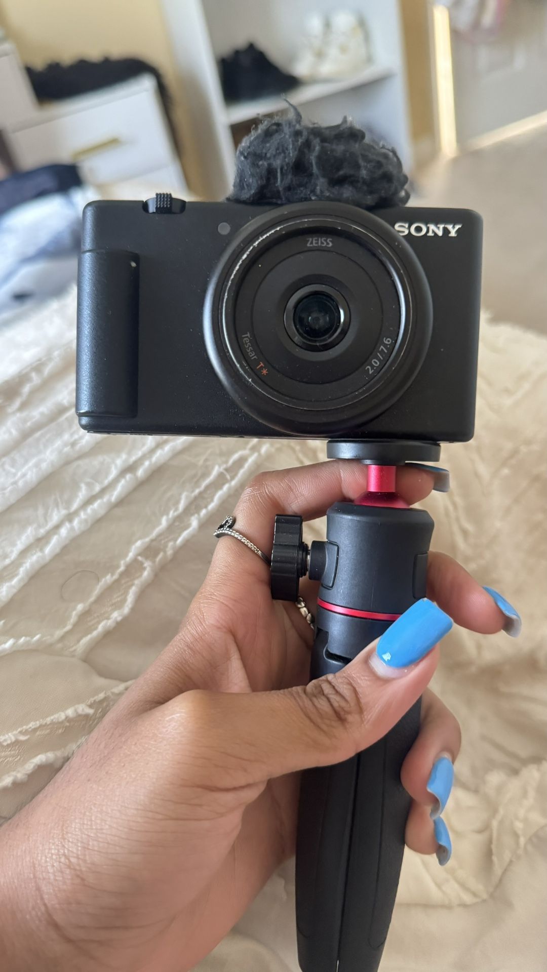 Sony Zv-1f Vlogging Camera