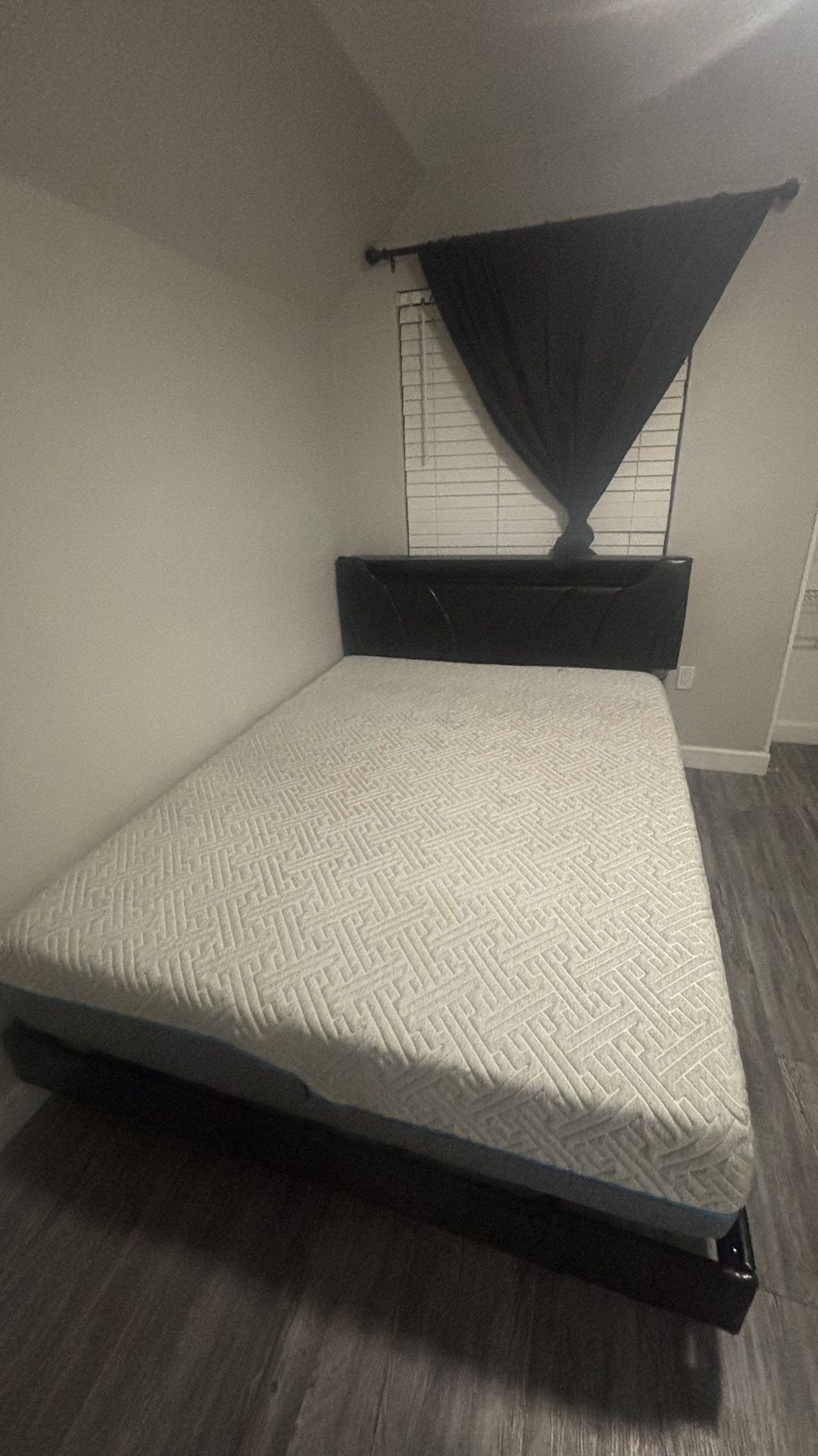 Queen Bed With Frame Included 