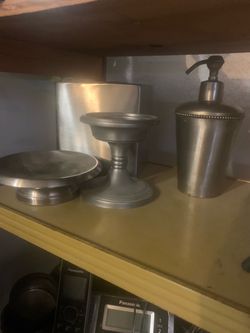 4 pieces silver bath set 18$