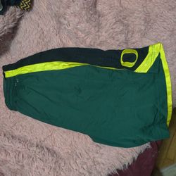 Nike Oregon Ducks Basketball Shorts Size XL