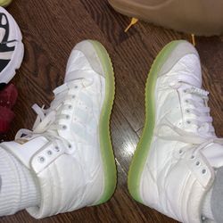 Yoda Glow In The Dark Adidas