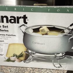 Cuisinart Stainless Steel Electric Fondue Pot  And Deep Fryer New In The Box