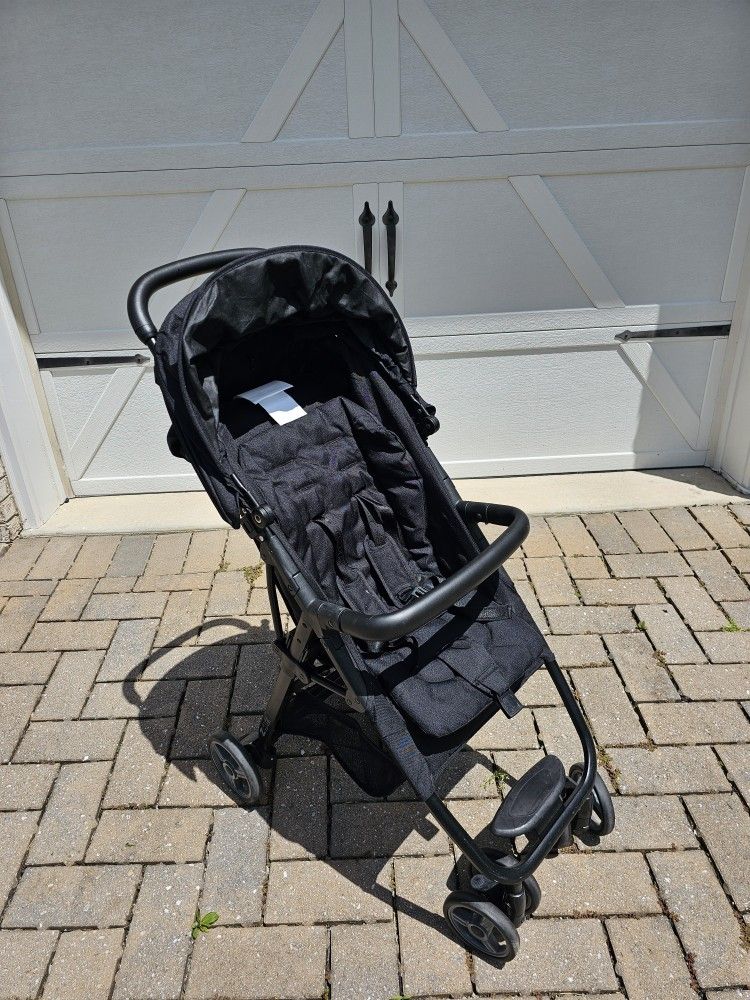 Zoe XL1 Deluxe Compact Stroller (Adding a Standing Piece) - Super Lightweight!