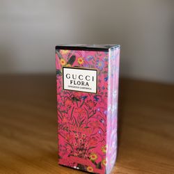 Gucci Flora Gorgeous Gardenia Intense 
