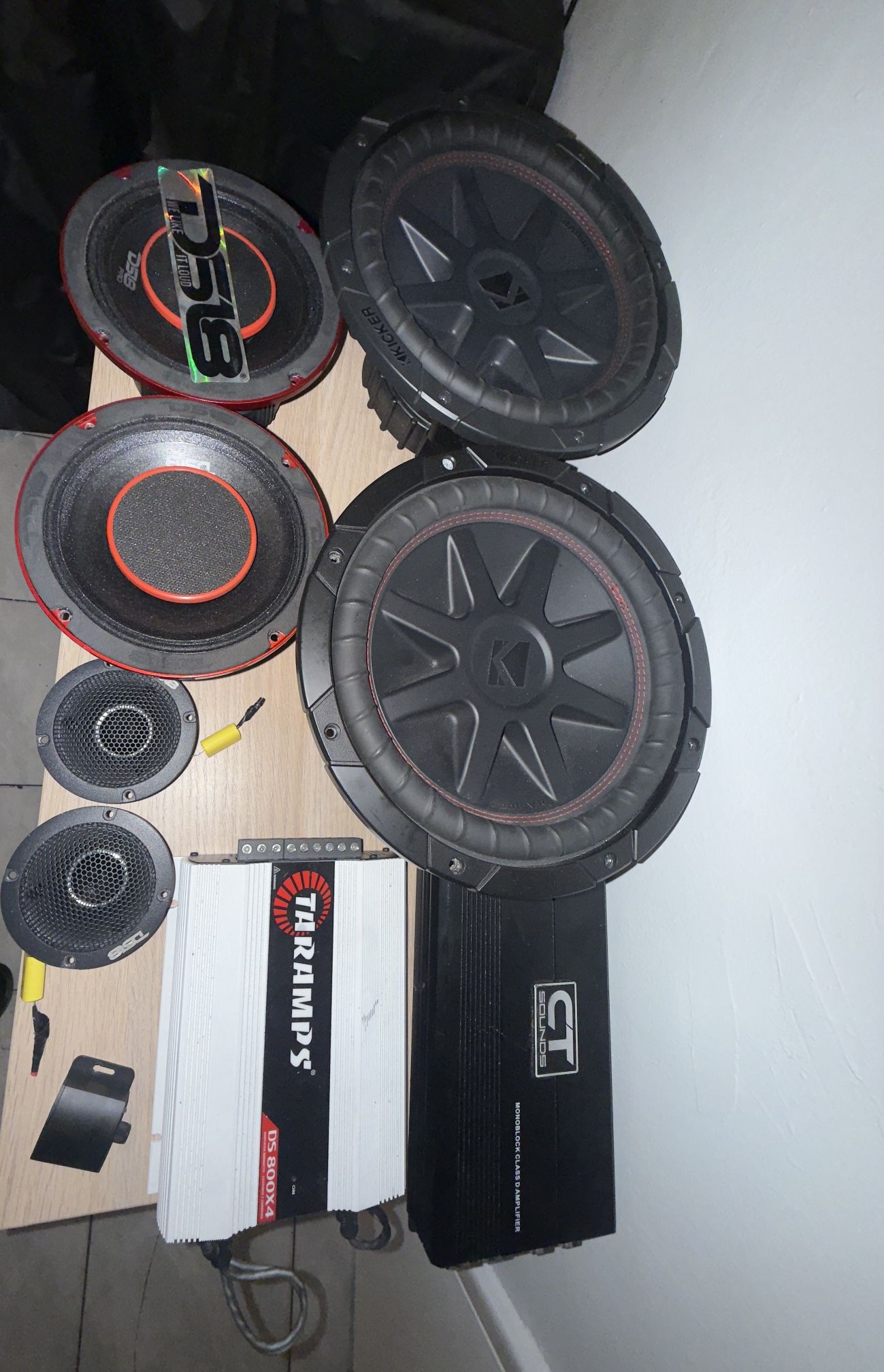 Sistema de audio para automóviles