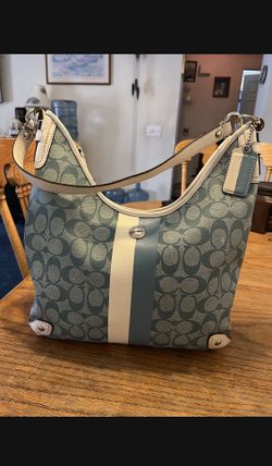 Coach Teal Green Signature Logo All Textured Grip Leather Medium Size Shoulder Purse