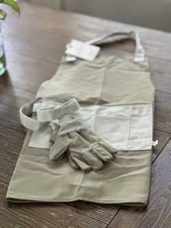 Kids’ Apron & Glove Set