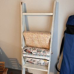 Wood Blanket Ladder