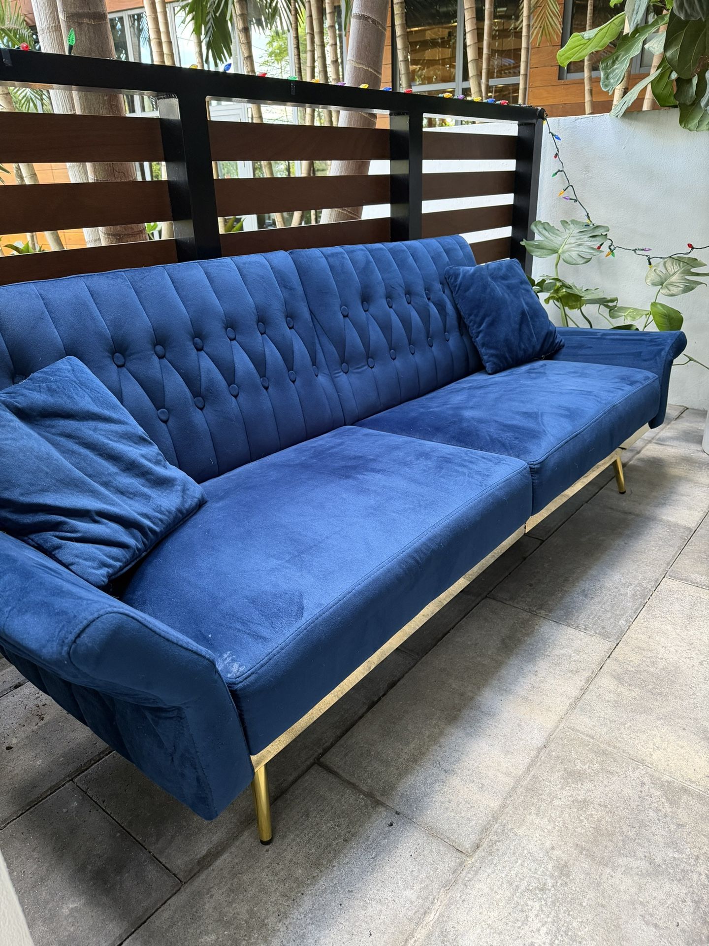 Modern Blue Velvet Couch – Excellent Condition