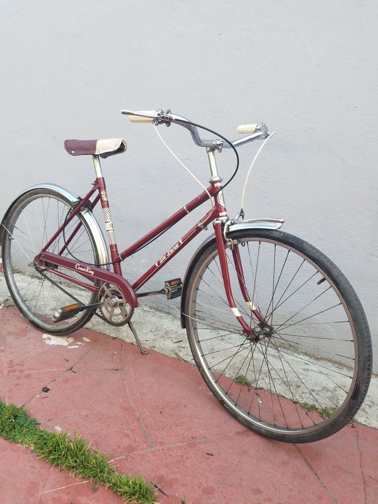 1969 Coast King De-Luxe by Coast-to-Coast Bikes! ALL ORIGINAL & Ready to Ride 3-Speed Cruiser Bike! IN EXCELLENT CONDITION! $125 OBO!