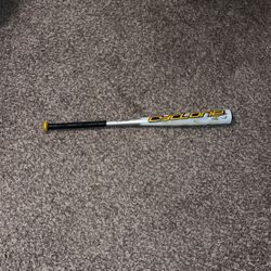 Easton 32” ‘Cyclone’ bat